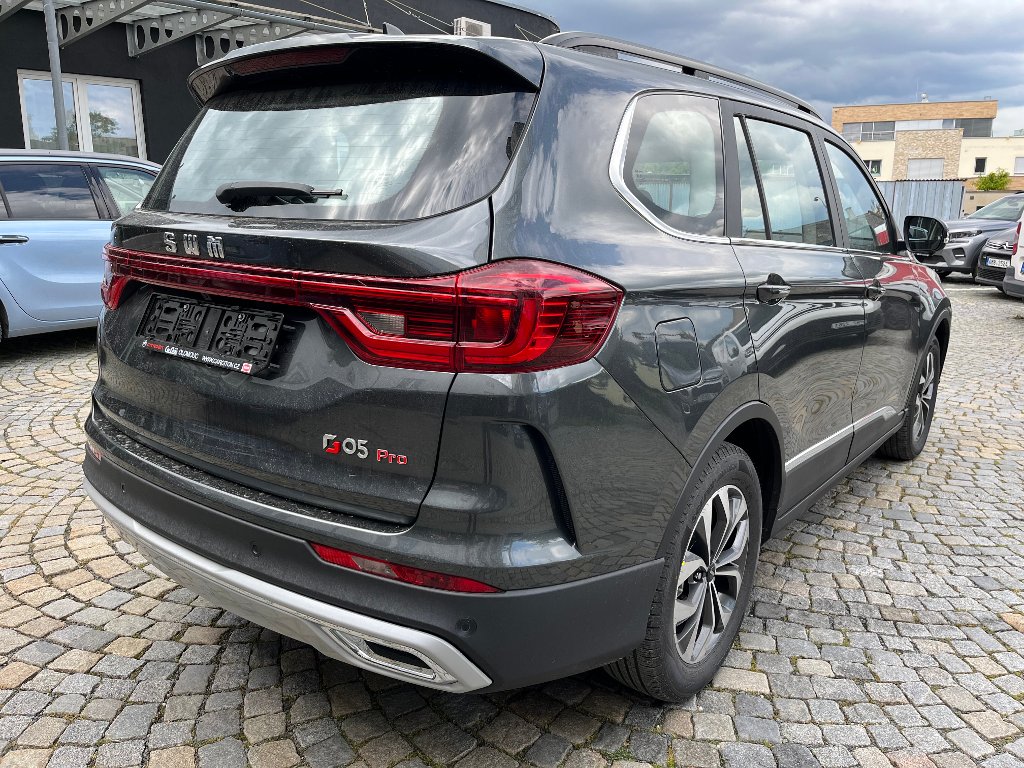 Vozidlo SWM G5 PRO